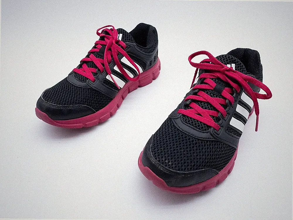 adidas Breeze 101 Damen Sportschuhe Laufschuhe Schwarz Gr. 38 EU Art. 40494-98