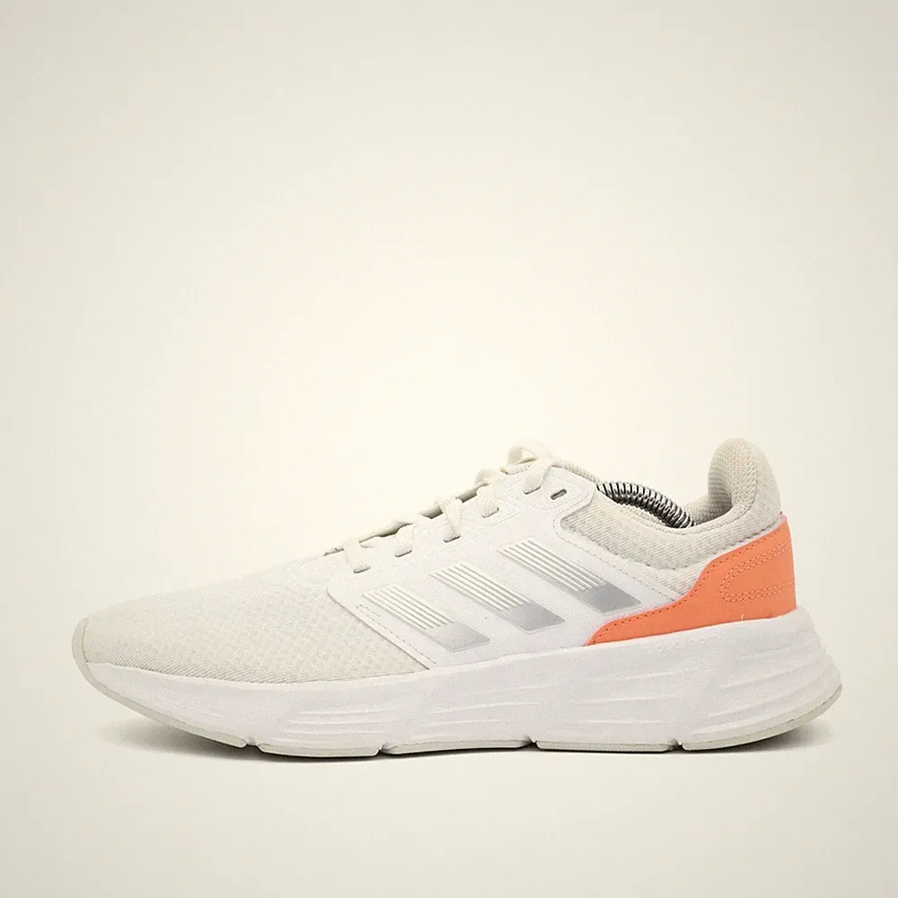 adidas Damen Cloudfoam Laufschuh EU 42 2/3 weiß orange HP2407 Dämpfung