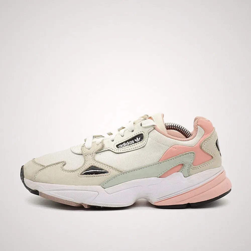 adidas Damen Falcon Sneaker Creme/Rosa/Mint/Weiß Low-Top Atmungsaktiv EU 38