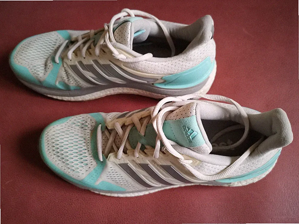 ADIDAS Damen Laufschuhe, Größe UK 7 1/2 (FR 41 1/2), gebraucht