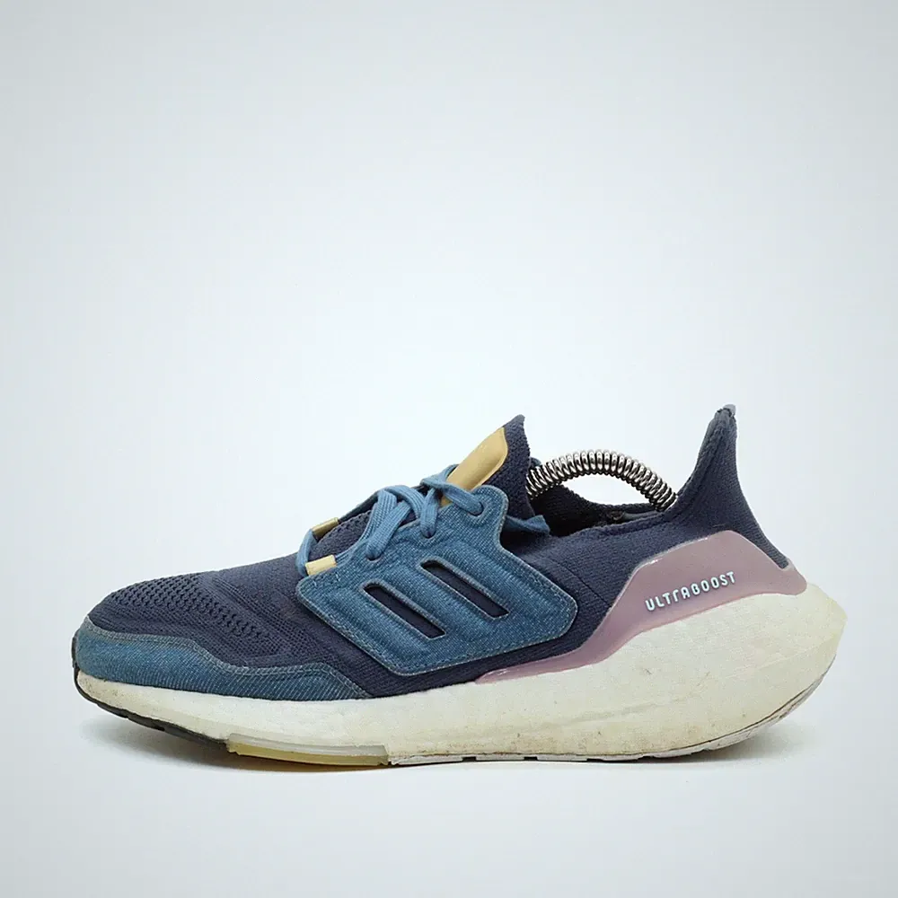 adidas Damen Ultraboost GX9157 Laufschuh Blau Textil Stoßämpfend Sneaker EU 38