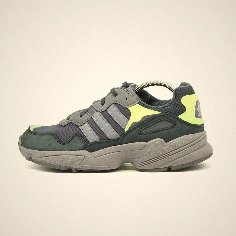 adidas Damen Yung-96 Schuh dunkelgrau/gelb Originals Sneaker EU 38