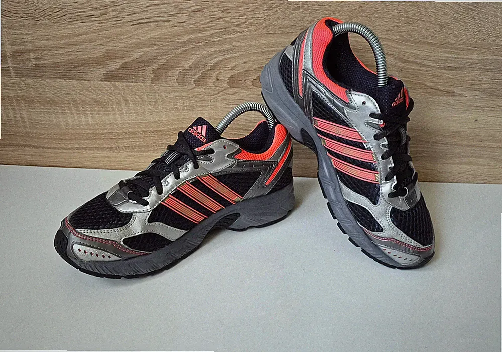 Adidas Duramo 3 - 2011 Sneaker Laufschuhe Schuhe 4,5 = 37 – 37,5 super Zustand