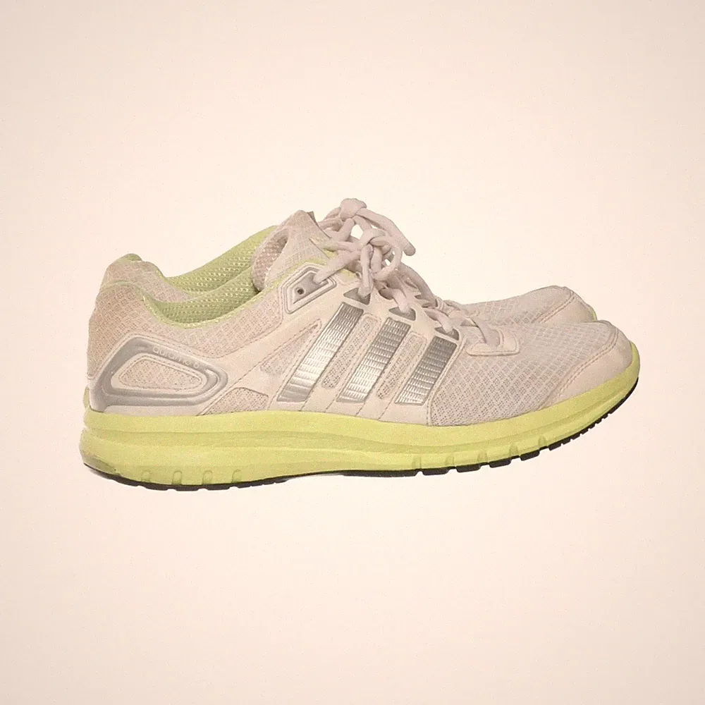 Adidas, Laufschuhe, Größe: 40 2/3, Weiß/Silber/Grün, Damen #3i2