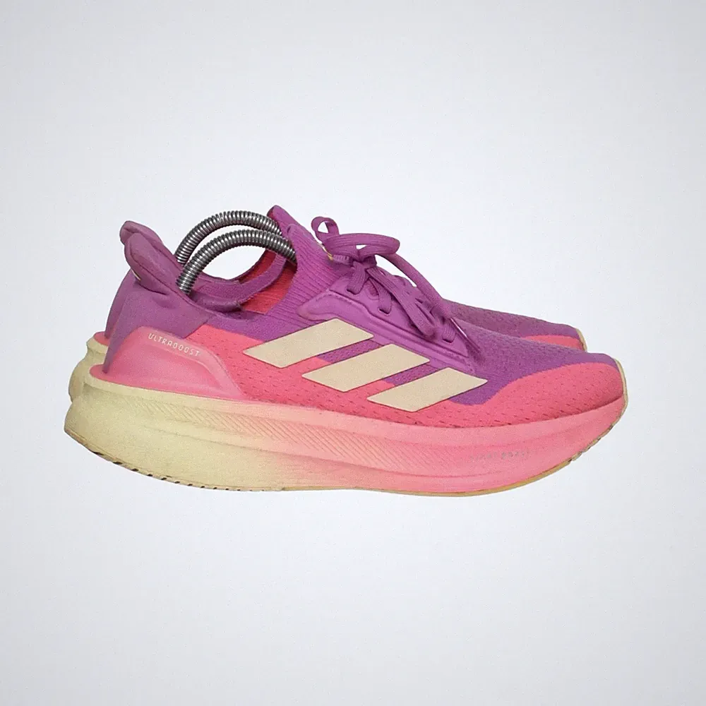 Adidas, Laufschuhe, Größe: 41 1/3, model: ultraboost light #lVl