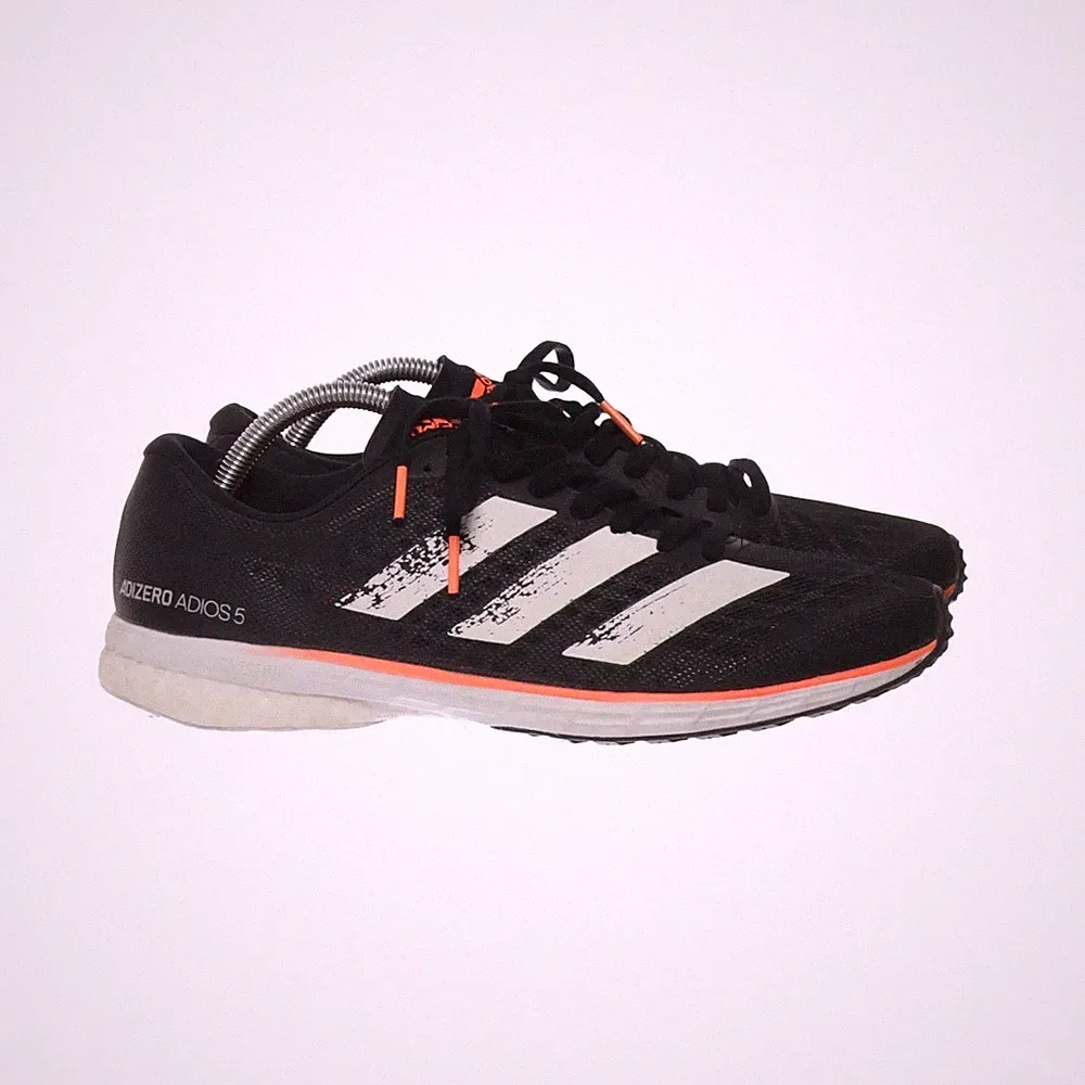 Adidas, Laufschuhe, Größe: 43 1/2, Schwarz/Weiß/Orange, Unisex (Erwachsene) #sgF