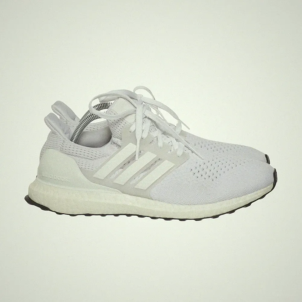 Adidas, Laufschuhe, Größe: 43 1/3, model: ultraboost, Weiß/Schwarz, Damen #HgU