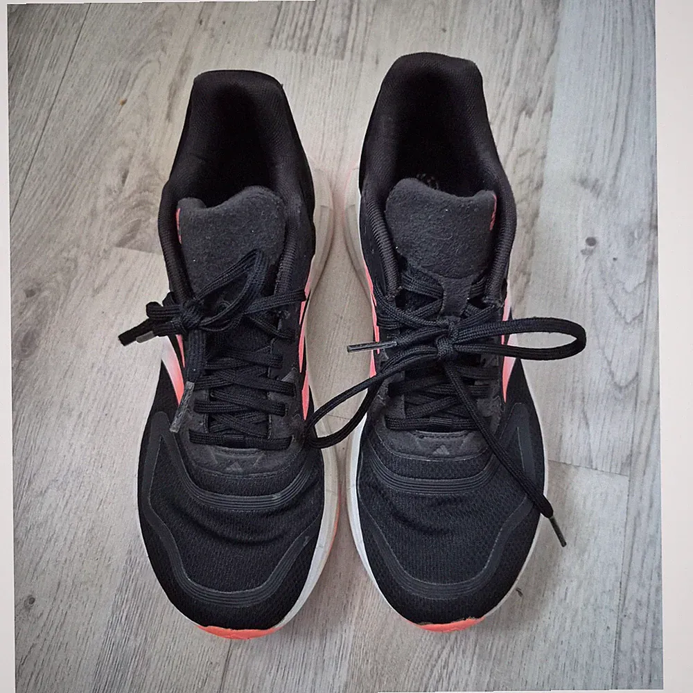 adidas Motion Damen Laufschuhe schwarz weiß pink Größe 39 Leichtgewicht