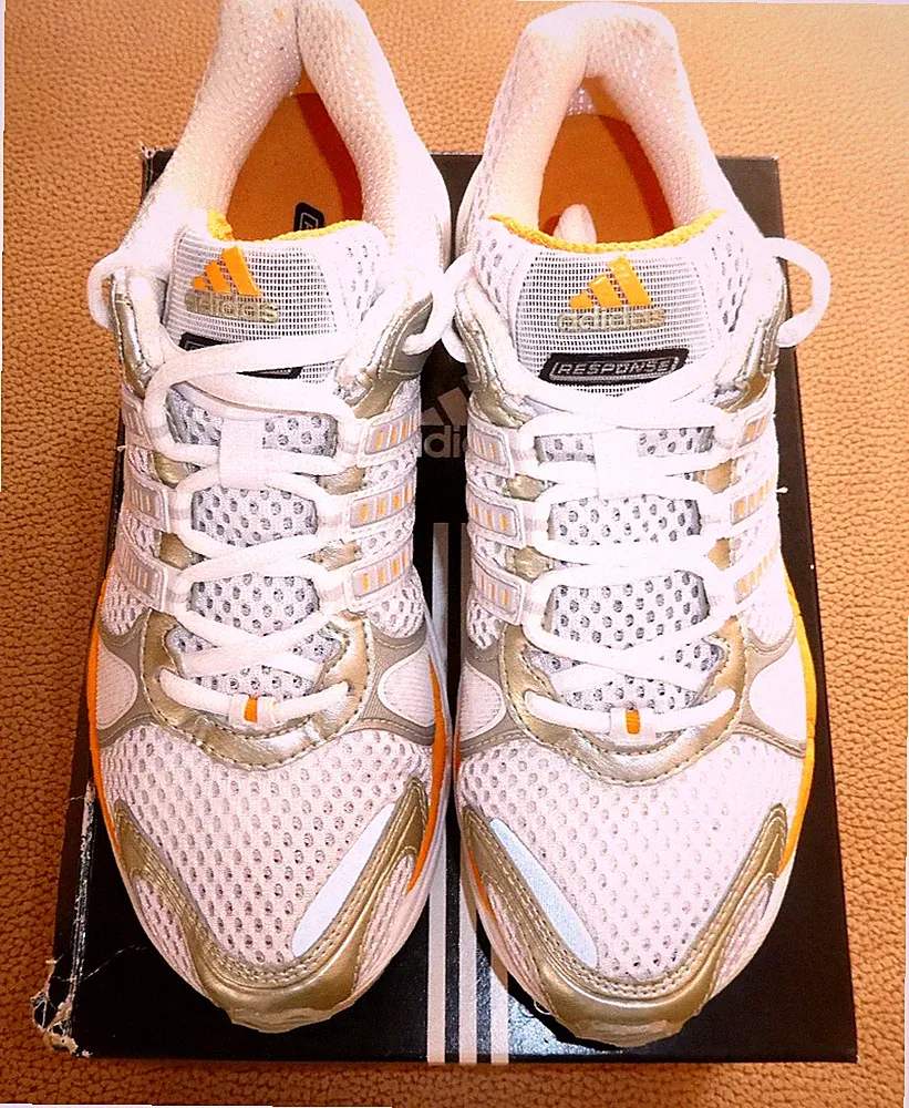 Adidas Response CSH 16 W Damen Laufschuhe Fb. Weiß-Orange Gr. 39 1/3 Neu Top!!