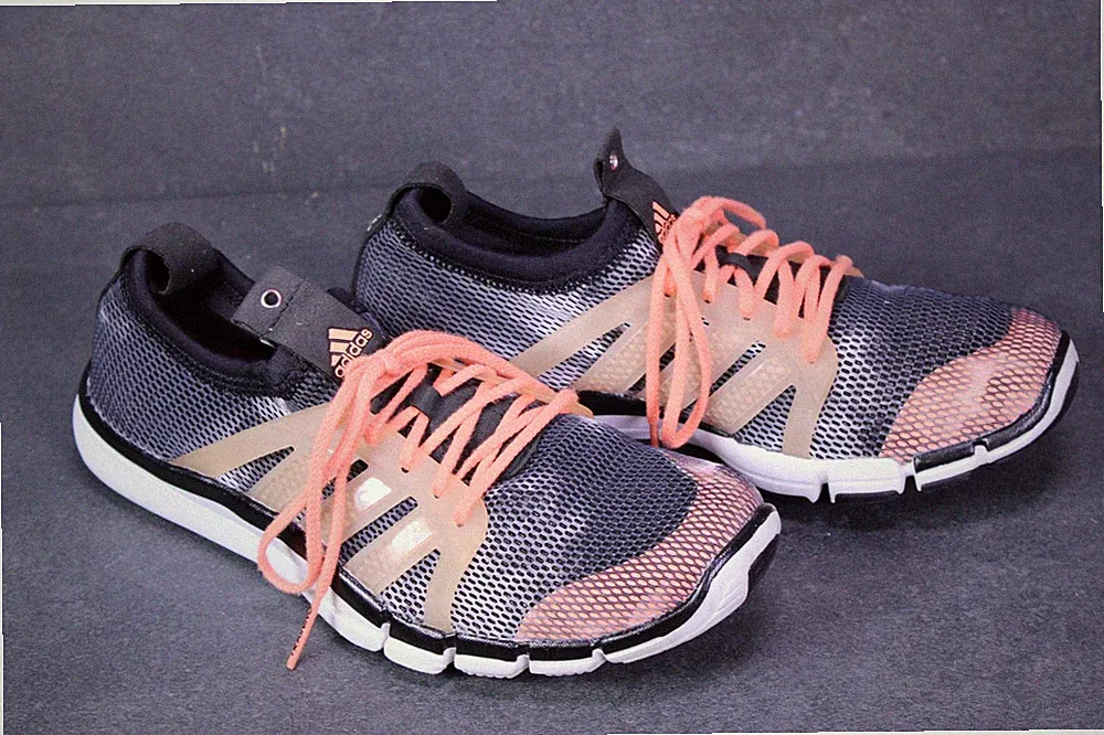 Adidas Sneaker Core Grace Damen Fitness Laufschuhe Gr. 39⅓ schwarz rosa SH335