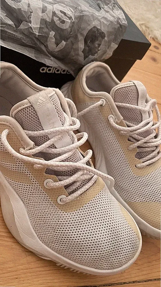 Adidas sneakers Turnschuhe Laufschuhe 37,5 38 Creme