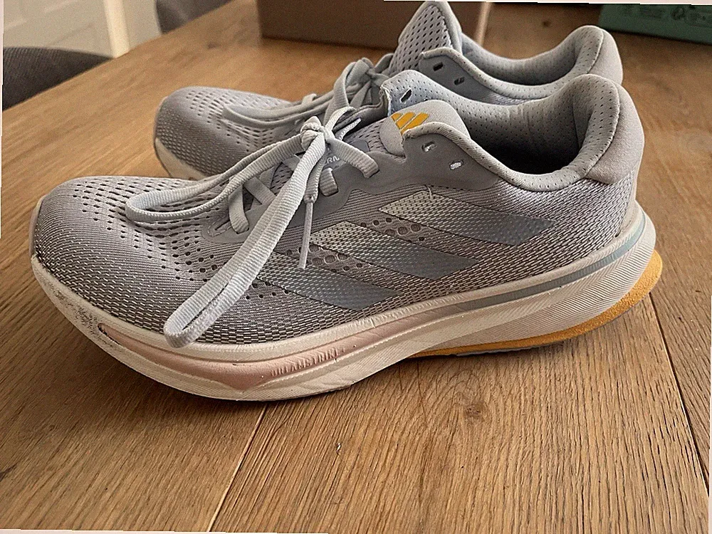 Adidas Supernova Rise Damen Laufschuhe Gr. __ hellblau wie neu
