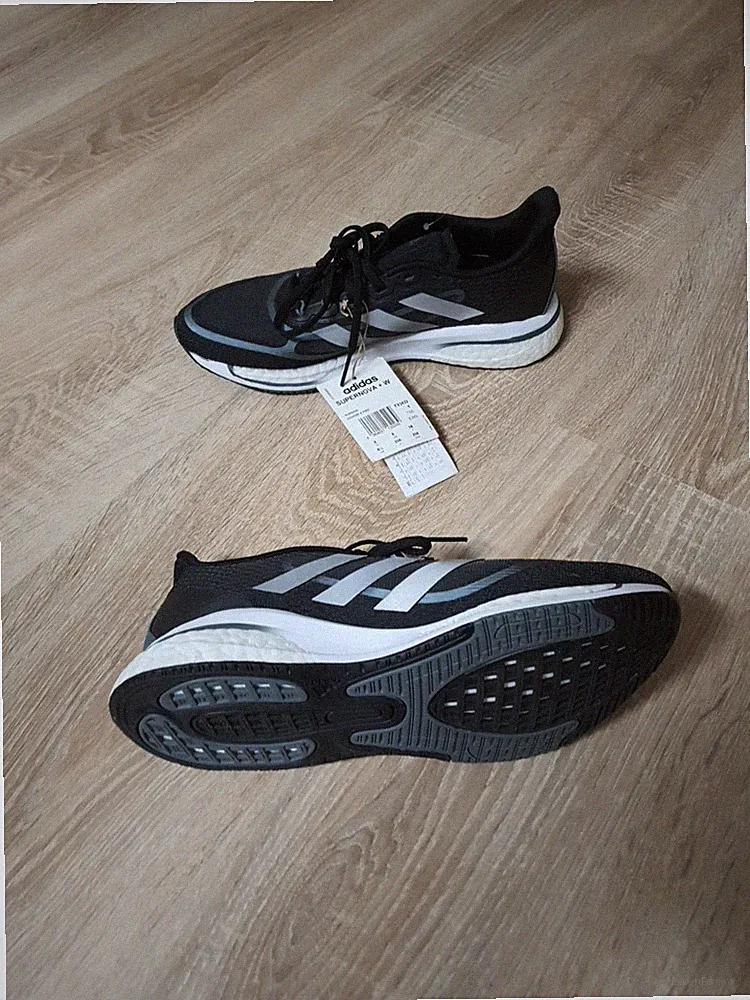 adidas Supernova + W Damen Laufschuhe Schwarz Gr. 37 1/3 - Neu + Etikett 119,95€