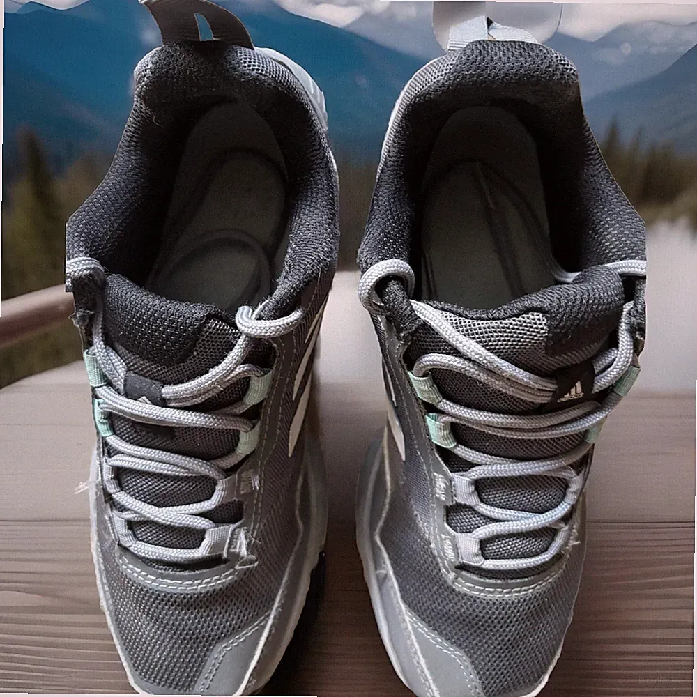 Türkise Terrex Laufschuhe Damen