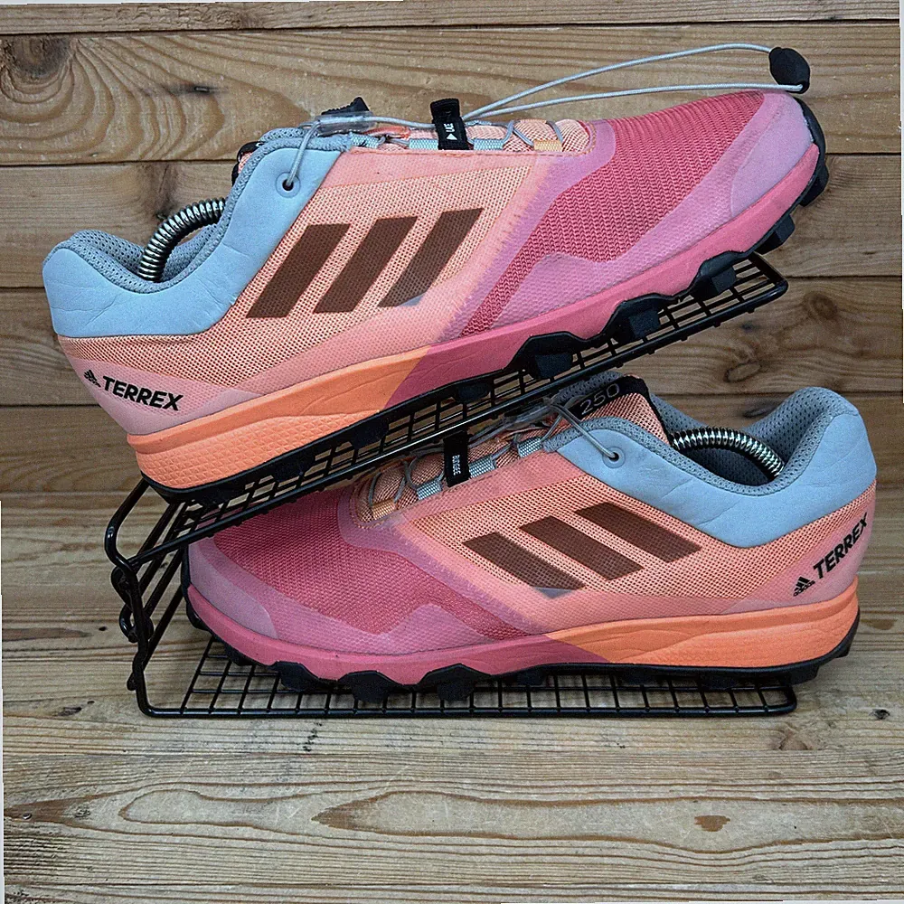 Adidas Turnschuhe Damen Größe UK 9 Terrex TrailMaker Orange Outdoor Wanderschuhe