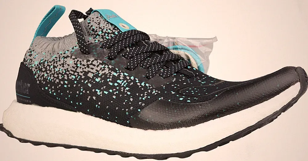 Adidas Ultra Boost Mid Sneaker Laufschuhe Turnschuhe schwarz CM7882 Gr. 36 & 37