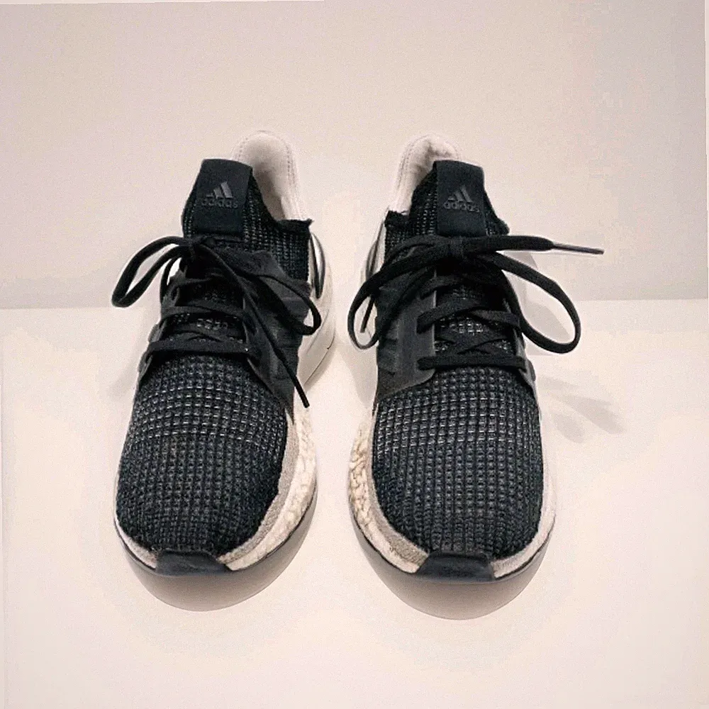 adidas UltraBoost 19 Damen Laufschuh Sportschuh Gr 38 EU