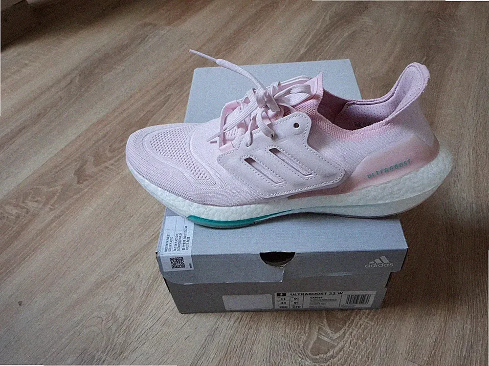 Adidas Ultraboost 22 W Damen Laufschuhe Puderrosa Gr. 44 - Neu + OVP - 220,00€