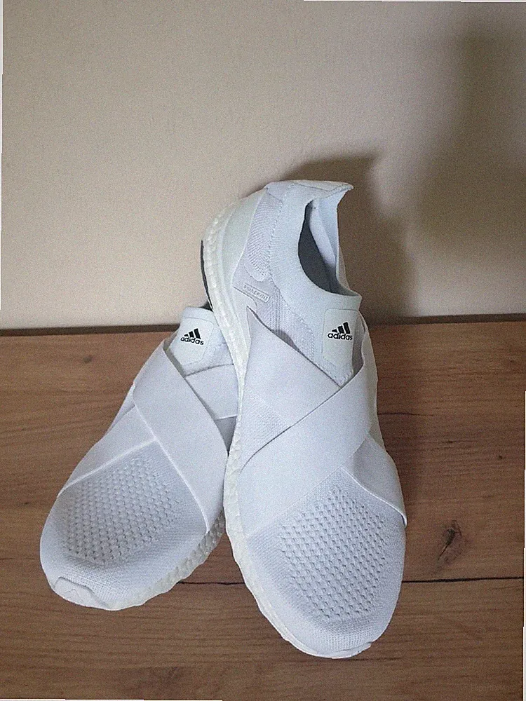 ADIDAS ULTRABOOST LAUFSCHUHE SNEAKER GR. 37 1/3 , 38 NEU