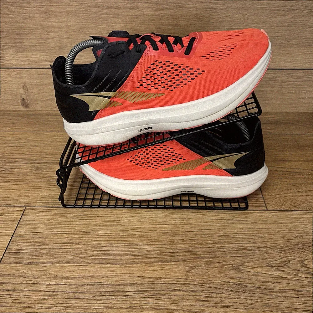 Altra Damenschuhe Größe UK 8 Vanish Carbon orange schwarz Straßenlaufschuhe