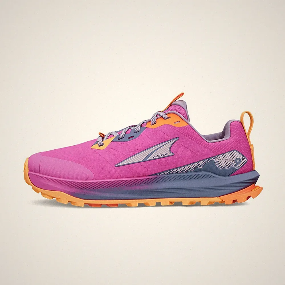 Altra Lone Peak 9+ Woman - Trailrunningschuhe in Fußform.
