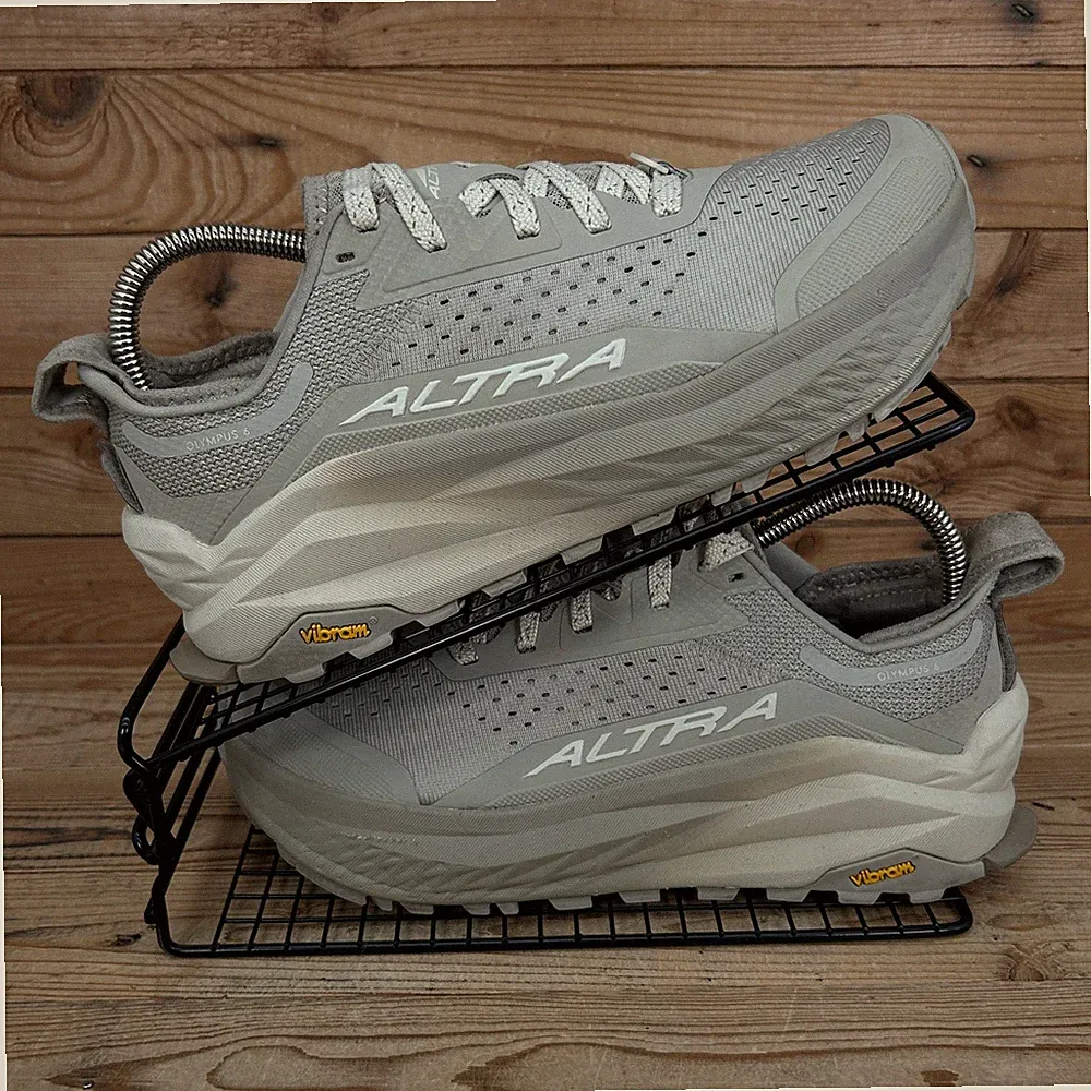 Altra Turnschuhe Damen Gr. UK 7,5 Olymp 6 sandbraun Vibram Trailrunningschuhe