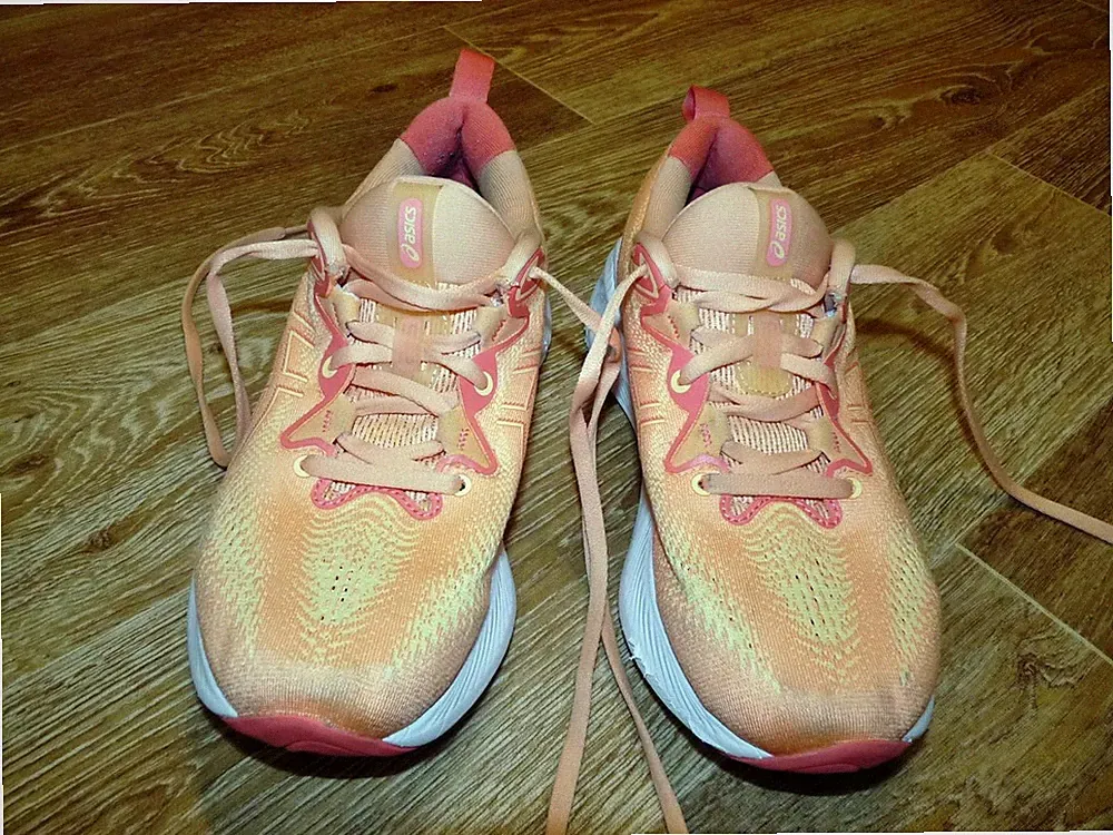 Asics Cumulus 25 (1012B441) Damen Laufschuhe Gr. 40,5 UK 7 TOP