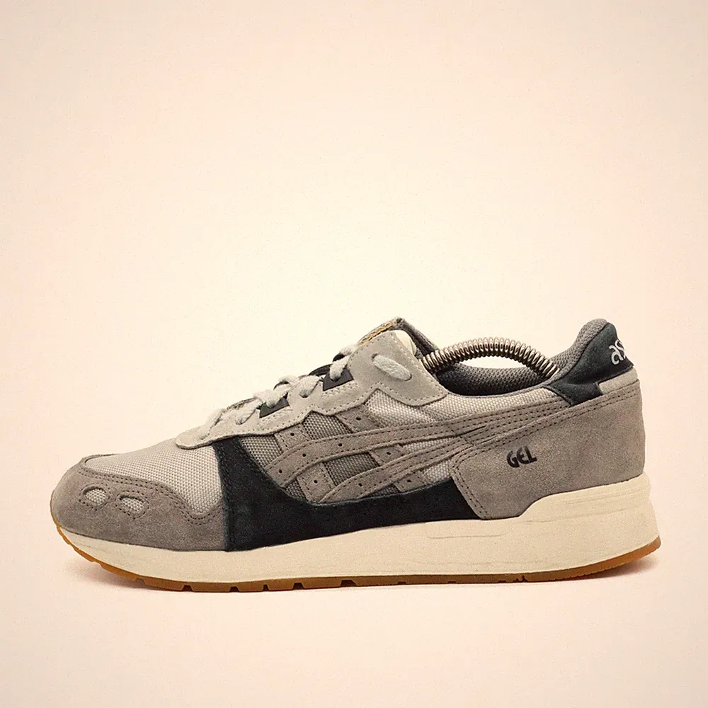 ASICS Damen Gel-Lyte Laufschuhe Grau Wildleder & Textil Low-Top Sneaker EU 40.5
