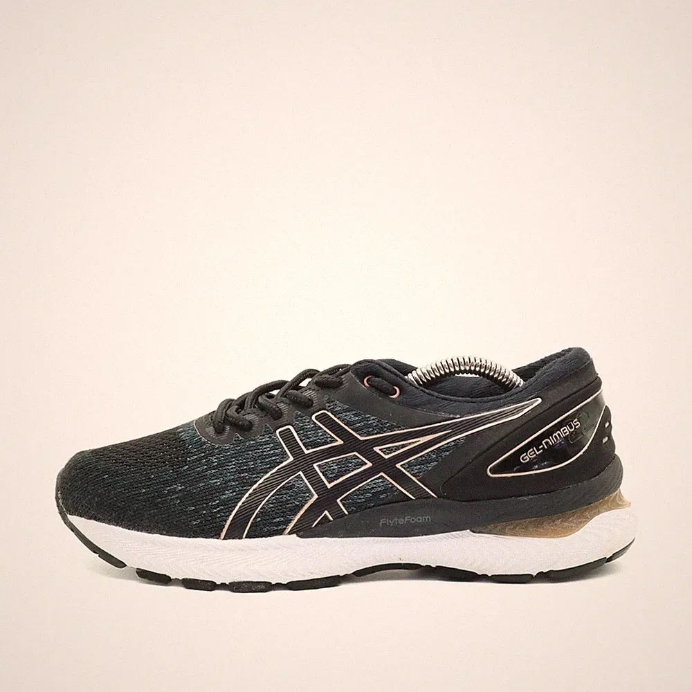 ASICS Damen Gel-Nimbus 22 Sneaker schwarz/gold Low-Top Laufschuh EU 39