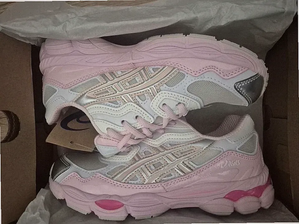 ASICS Damen Sneaker Sportschuh Low Top Rosa/Weiß/Grau EU 39 Mesh Logo
