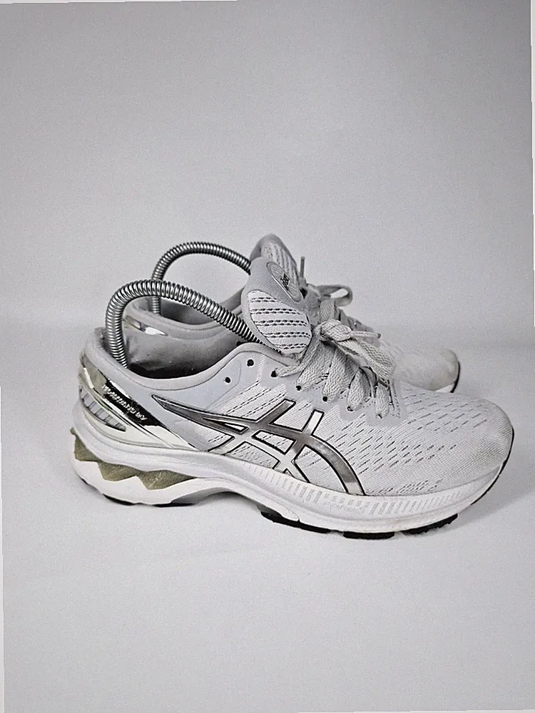 Asics Damen-Sportschuhe Gel Kayano 27 weiß Straßenlauf Fitnessschuhe UK-Größe 5