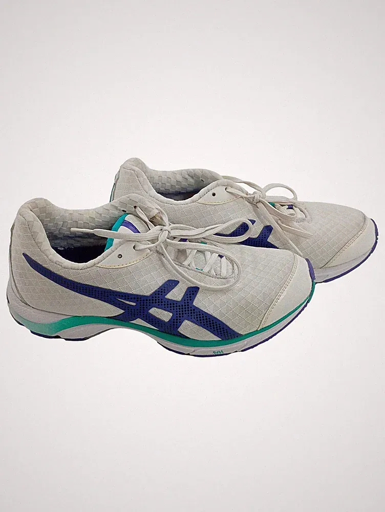 ASICS Damen Sportschuhe Laufschuhe Textil Weiß Gr. 39,5 Schnürung