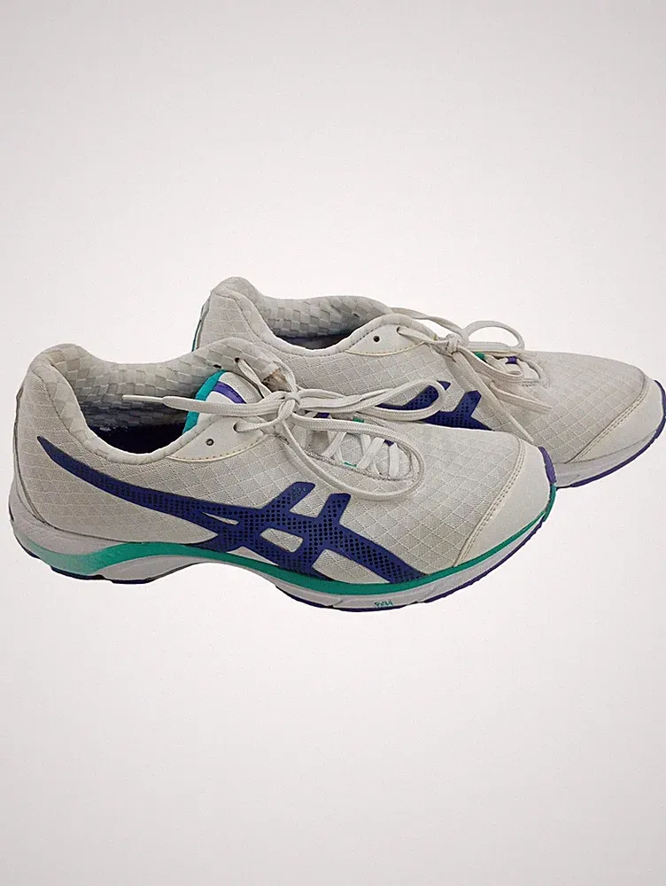 ASICS Damen Sportschuhe Laufschuhe Textil Weiß Gr. 39,5 Schnürung