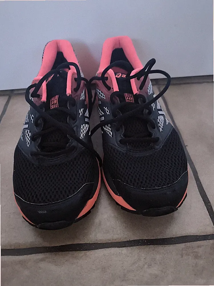 Asics Gel-Cumulus 18 G-TX Damen Laufschuhe Gr 42,5 Gore Tex Wasserdicht Top