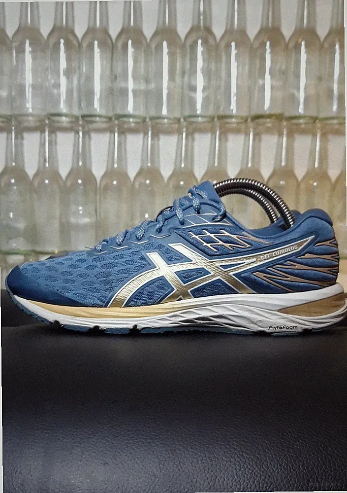 Asics Gel Cumulus 21 Running Sneaker Low / Laufschuhe / Fitness / Gr.38