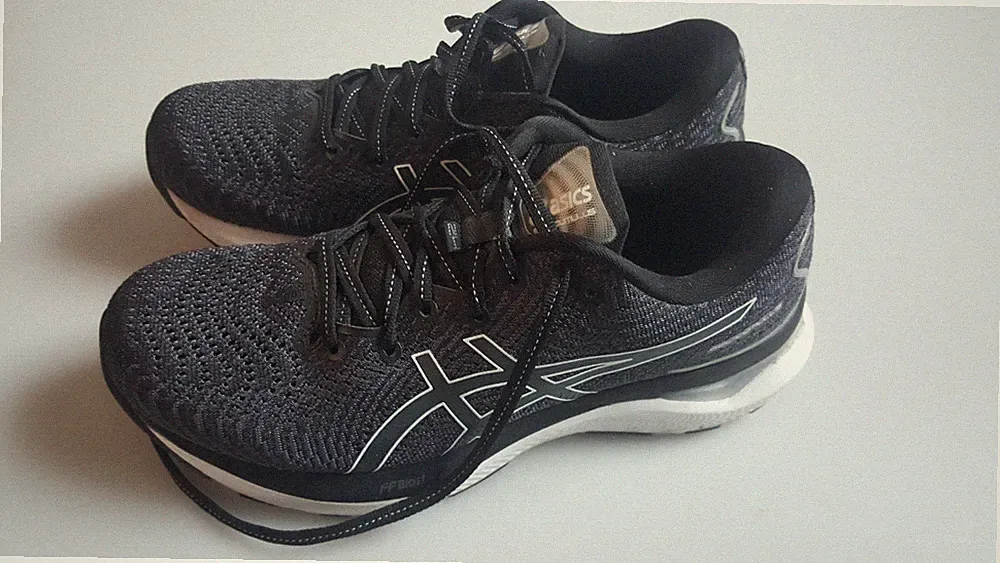 ASICS Gel Cumulus 24 (Narrow) Damen / Running Laufschuh EU 40,5 / US 9 Neuwertig