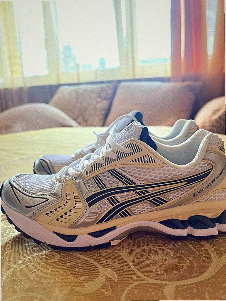 ASICS GEL-KAYANO 14 Damen Sneaker Laufschuhe Schuhgröße 36 Weiß/Silber/Blau