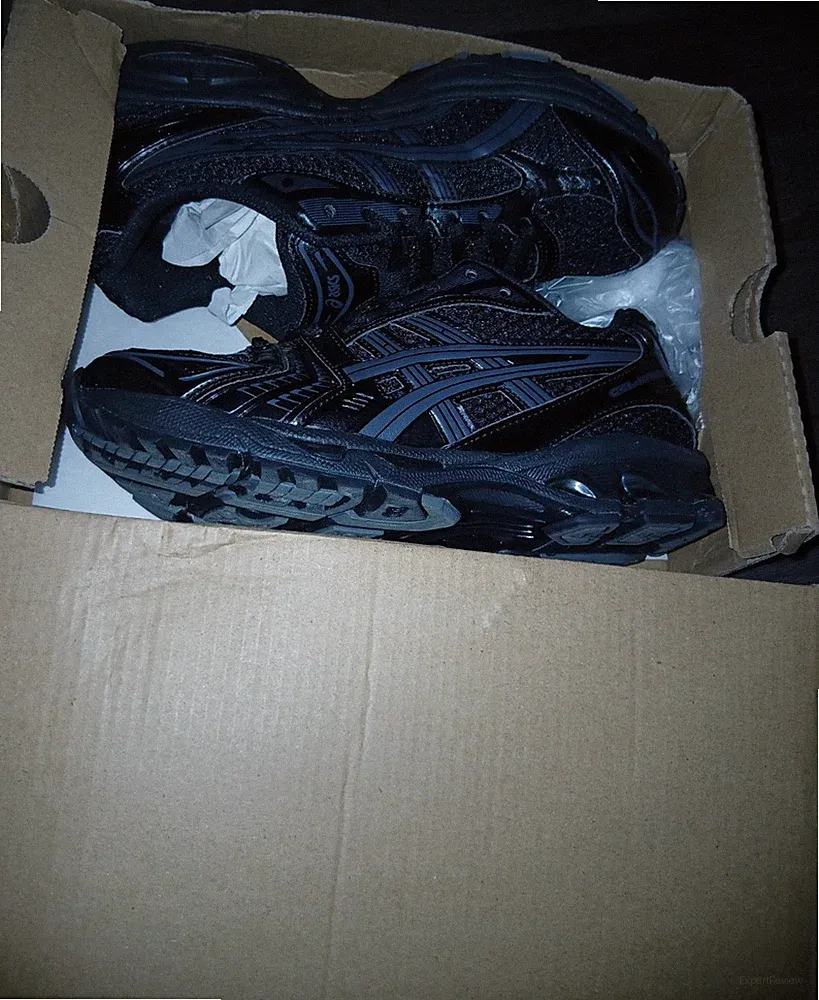 ASICS GEL-KAYANO 14 Laufschuhe Schwarz Silber EU 40 UK 6 atmungsaktiv