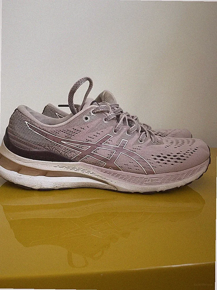 ASICS Gel Kayano 28 Smokey Rose 42 Damen Laufschuh Joggingschuh Sneaker Running