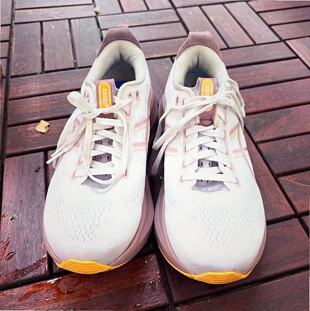 asics laufschuhe damen beige