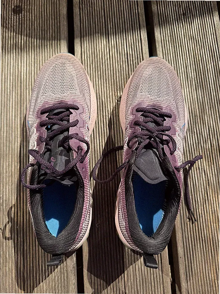 Asics Gel-Kinsei Blast LE - Damen 43.5 UK 9 schnelle & komfortable Laufschuhe