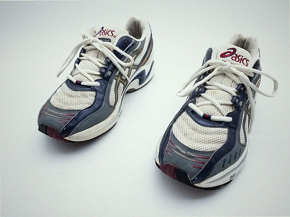 ASICS Gel-Kumo Damen Sportschuh Laufschuh Turnschuh Gr. 44,5 EU Art. 31245-100