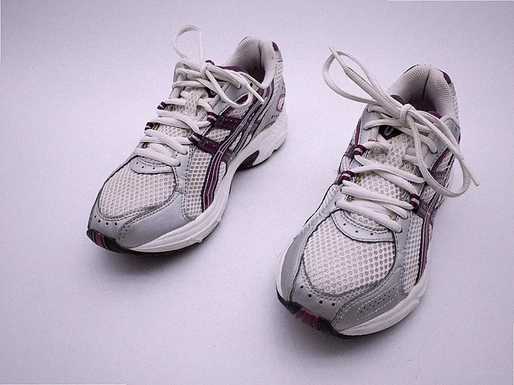 ASICS Gel-Motion 2 Damen Laufschuh Sportschuh Turnschuh Gr 38 EU Art 37146-100