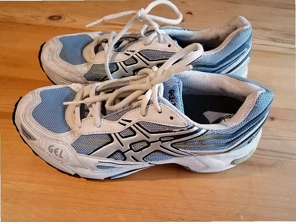 Asics Gel Sportschuhe Damenschuhe Laufschuhe Sneaker Gr. 39,5 cm 25 weiß blau