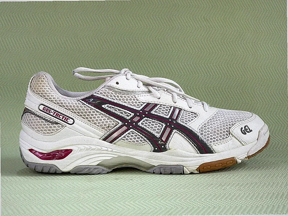ASICS Gel Tactic Sportschuhe, Sneaker Laufschuhe.Weiß. Gr.42.Gebraucht.NP:99€