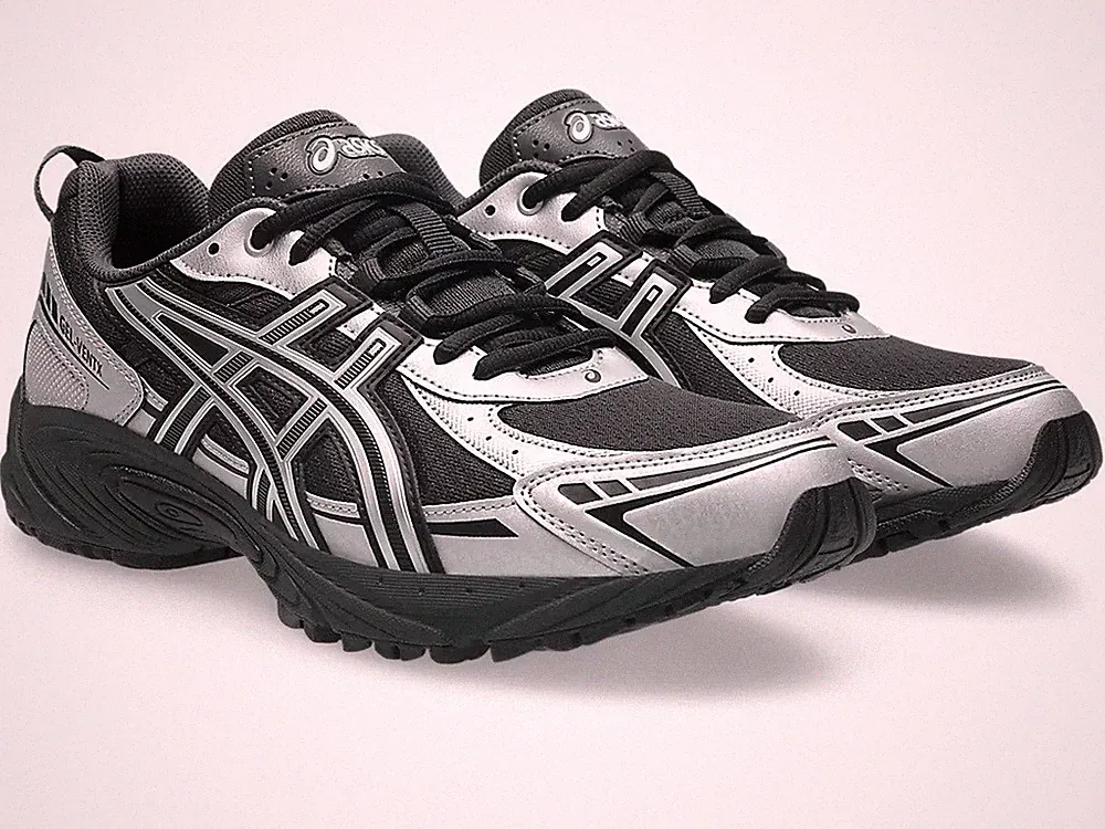 Silber Trailrunning-Schuhe