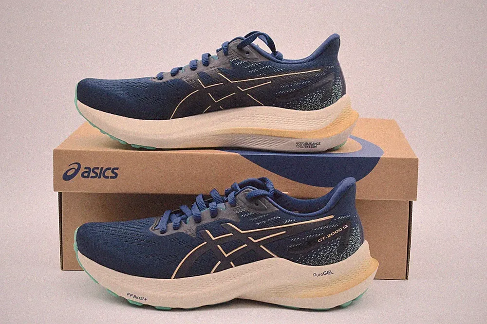 Asics GT-2000 12 Damen Laufschuhe Running Gr. EUR 38 / US 7 (1012B506-401)