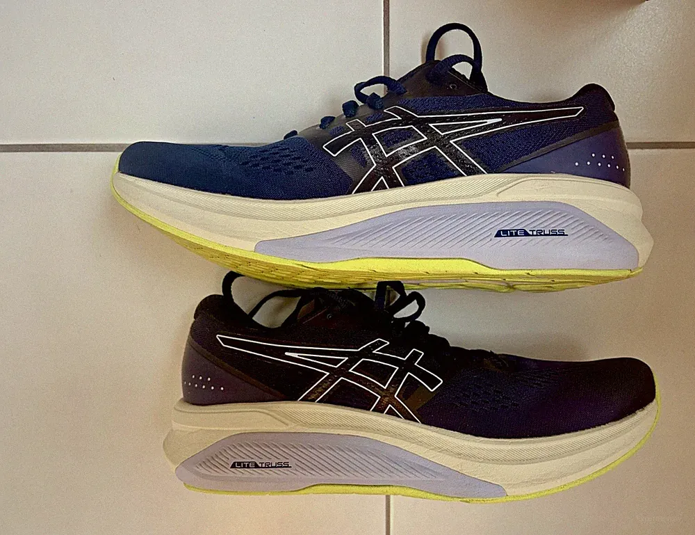 ASICS GT-4000 4 Damen Laufschuhe, NEUblau, Mesh Dämpfung, Original. 1x getragen.