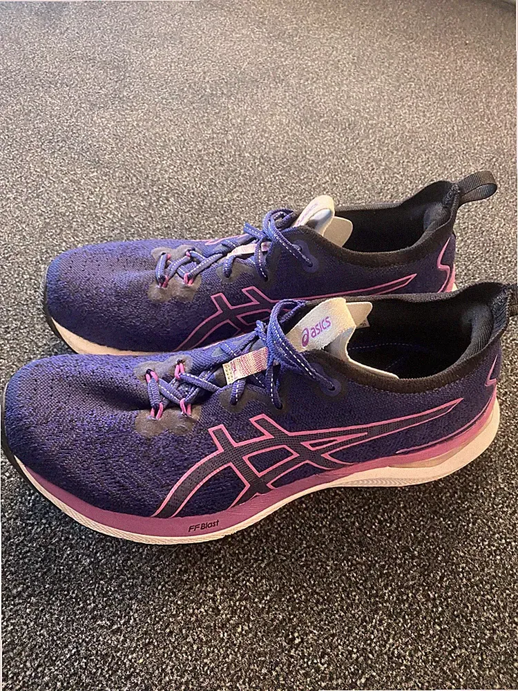 Asics Laufschuhe 41.5