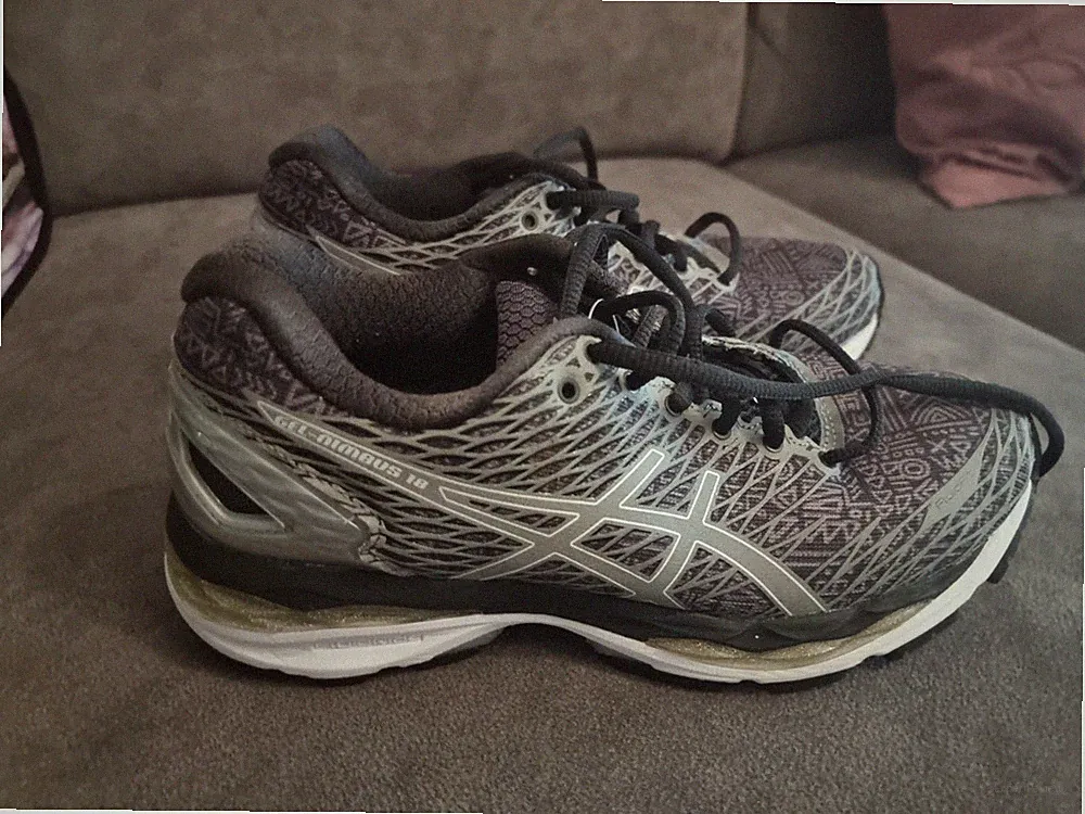 Asics Laufschuhe Damen Gr. 37 Schwarz
